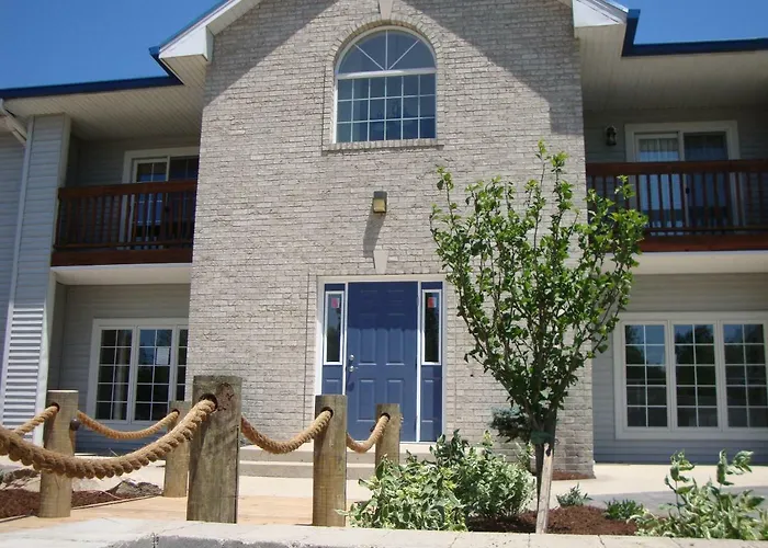 Put-In-Bay Poolview Condo #6